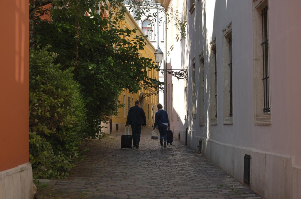 Buda Castle Apartments Budapeste Quarto foto
