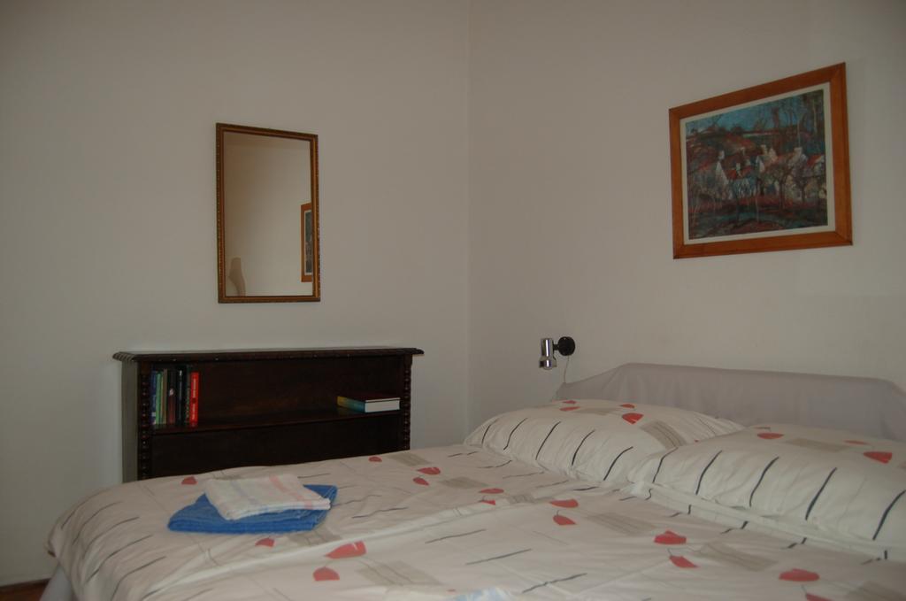 Buda Castle Apartments Budapeste Quarto foto