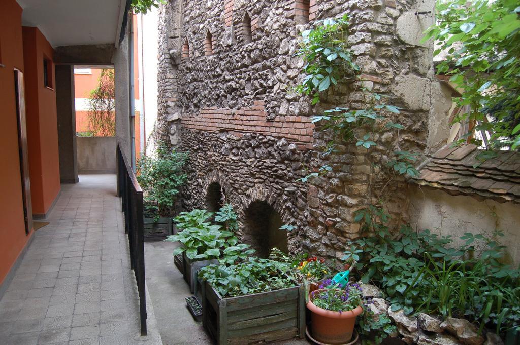 Buda Castle Apartments Budapeste Quarto foto